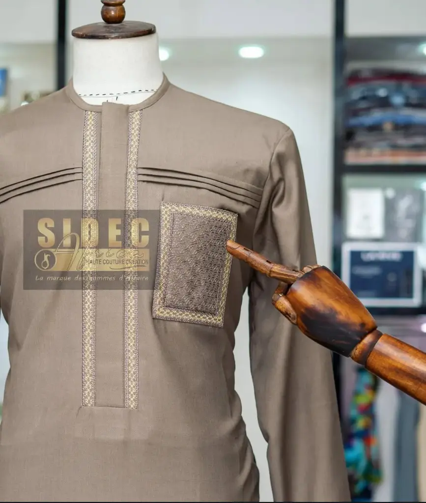 Costume Africain braquet simple longue mâche poignée machette