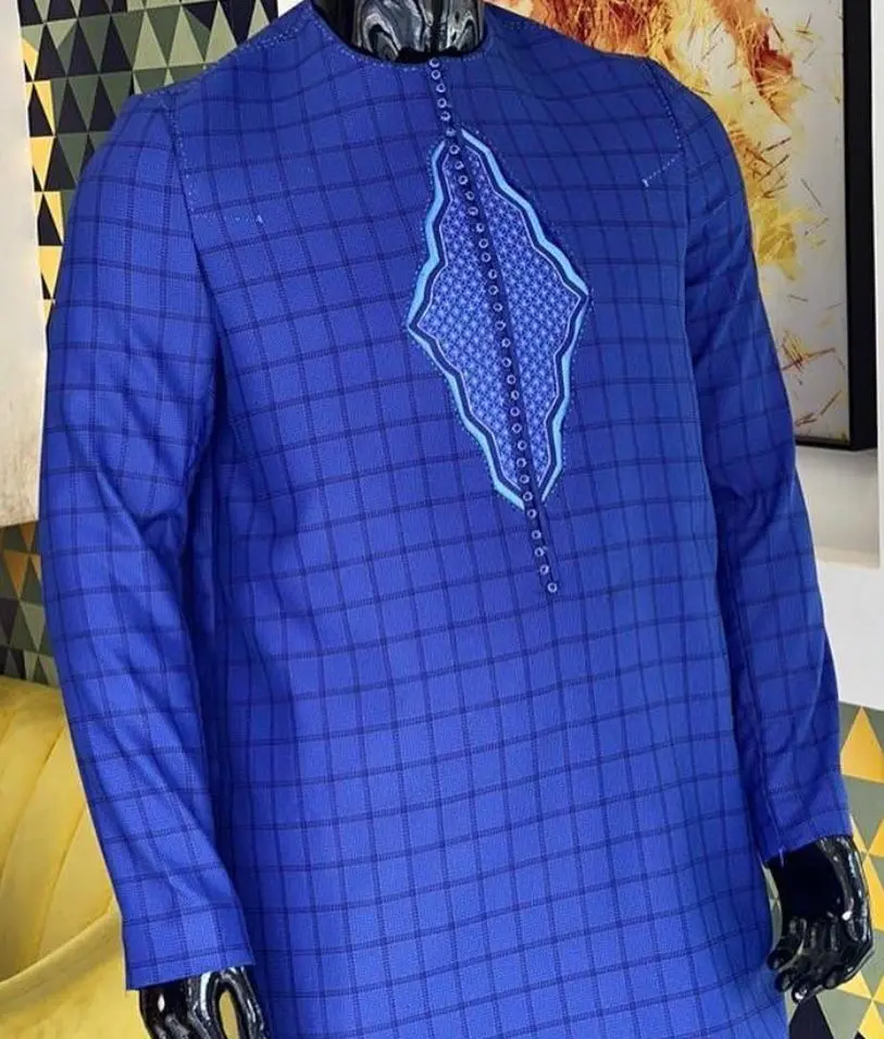 Costumes africain couleur avec un tissu très doux
